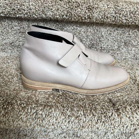Balenciaga Women's Mauve Leather Monk Strap Ankle Bootie . - Picture 1 of 12